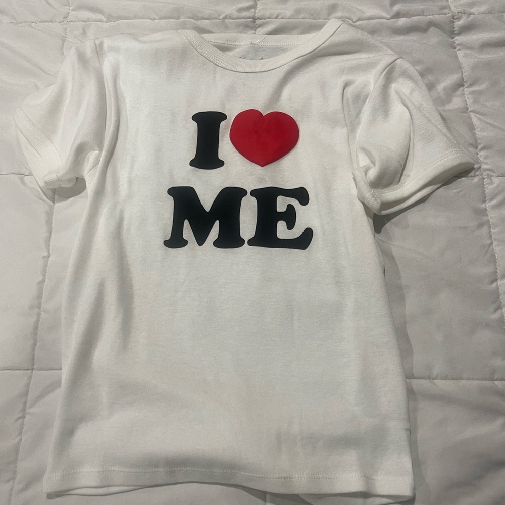 i love me tee! nwot